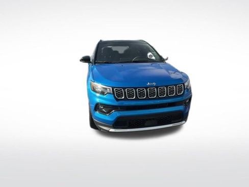 Used 2024 Jeep Compass Limited AWD/4WD image 38