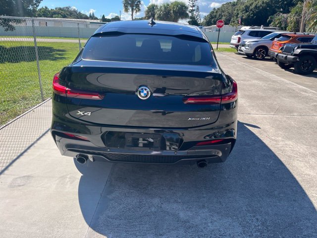 Used 2021 BMW X4 xDrive30i w/ Executive Package AWD/4WD image 6
