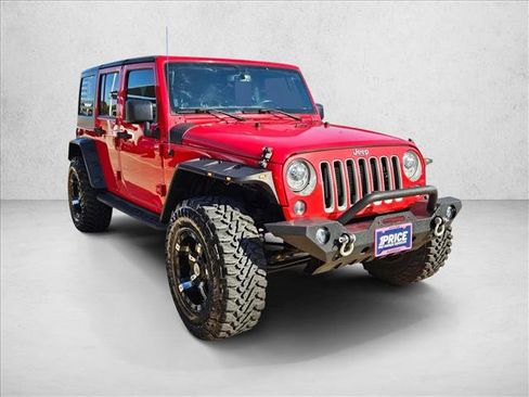 Used 2018 Jeep Wrangler Unlimited Sahara w/ Connectivity Group image 3
