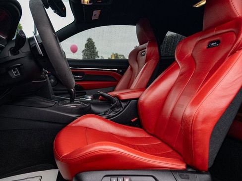 Used 2018 BMW M4 Coupe image 15