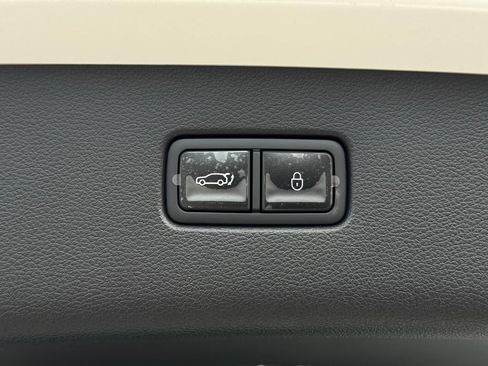 Used 2026 Genesis GV80 2.5T Advanced AWD/4WD image 17