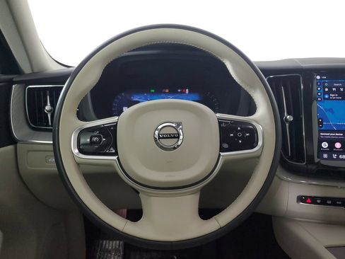 Used 2024 Volvo XC60 B5 Plus w/ Climate Package AWD/4WD image 18
