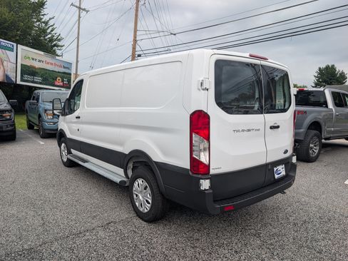 Certified 2025 Ford Transit 250 Low Roof w/ Exterior Upgrade Package RWD image 5