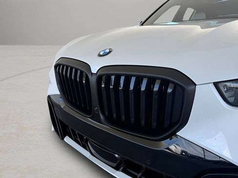 Used 2026 BMW X5 sDrive40i w/ M Sport Package RWD image 3