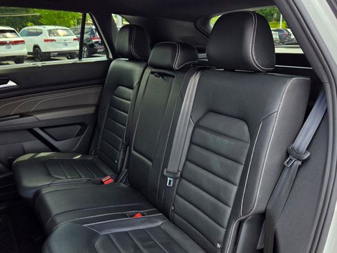 Used 2023 Volkswagen Atlas Cross Sport SEL Premium R-Line AWD/4WD image 51