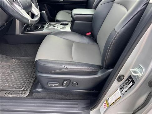 Used 2016 Toyota 4Runner SR5 Premium RWD image 6