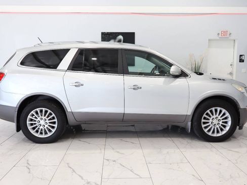 Used 2011 Buick Enclave CX w/ Driver Confidence Package AWD/4WD image 2