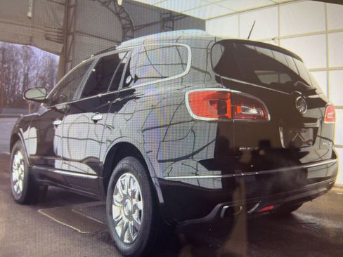 Used 2017 Buick Enclave Leather image 4