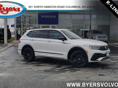 Used 2022 Volkswagen Tiguan SE R-Line image 1