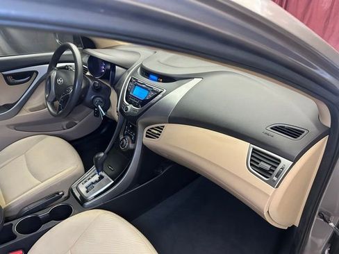 Used 2013 Hyundai Elantra GLS FWD image 17