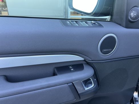 Certified 2020 Land Rover Discovery Landmark image 17