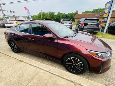 Used 2024 Nissan Sentra SV FWD image 5