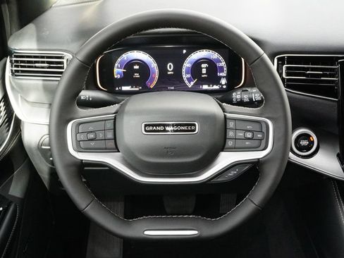 New 2026 Jeep Grand Wagoneer 4WD image 9