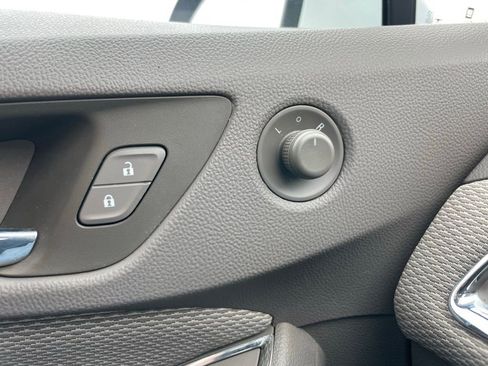 Used 2017 Chevrolet Cruze LT w/ Sun And Sound Package image 24