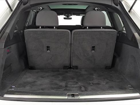 Used 2023 Audi Q7 2.0T Premium Plus w/ Premium Plus Package AWD/4WD image 16