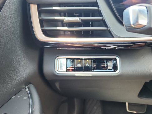 New 2025 Buick Envision Sport Touring image 18