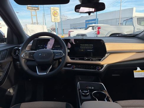 New 2026 Chevrolet Equinox ACTIV w/ Convenience Package III image 20