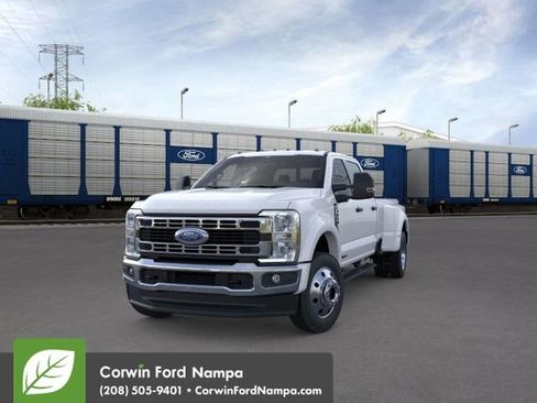 New 2026 Ford F450 XLT image 3
