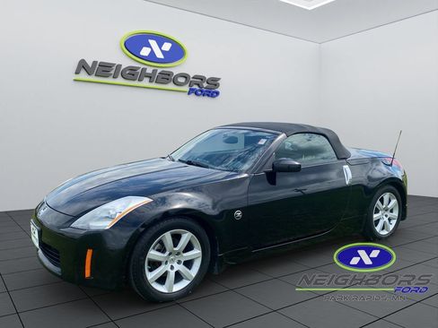 Used 2005 Nissan 350Z Touring RWD image 1