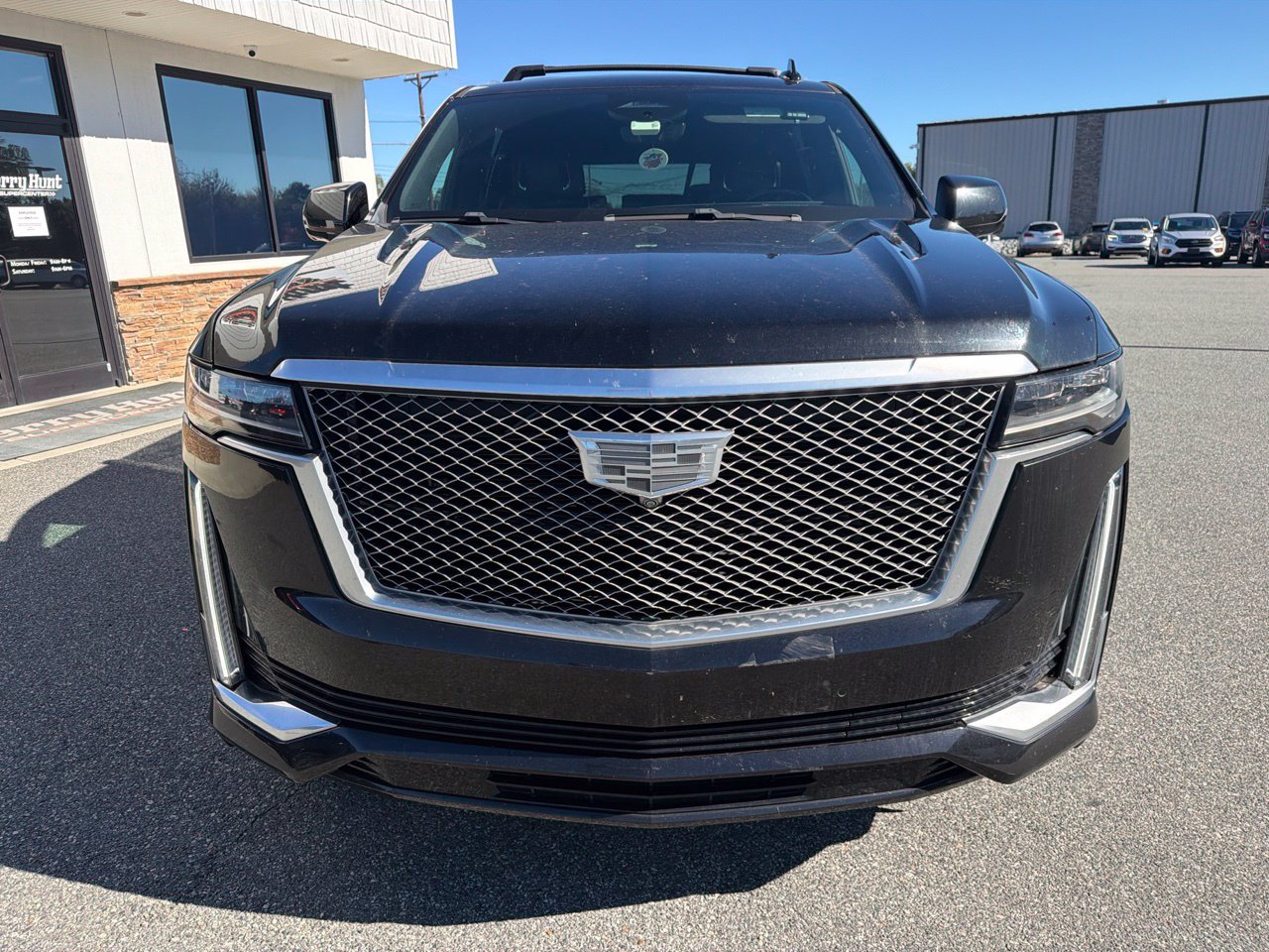 Used 2021 Cadillac Escalade ESV Premium Luxury w/ LPO, Radiant Package AWD/4WD image 10
