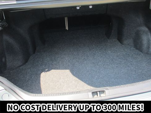 Used 2012 Toyota Camry LE FWD image 7