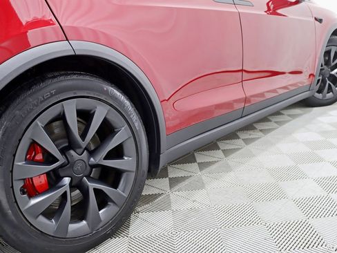 Used 2023 Tesla Model X Plaid image 11