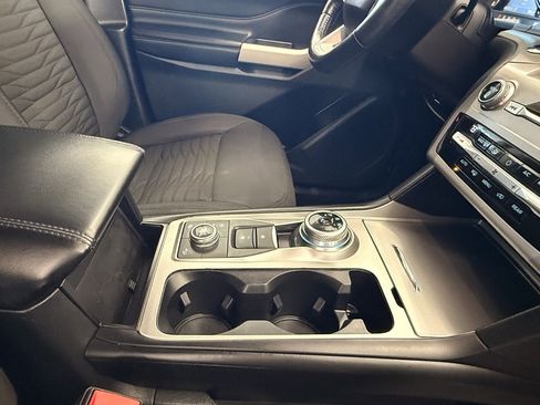 Used 2021 Ford Explorer XLT image 38