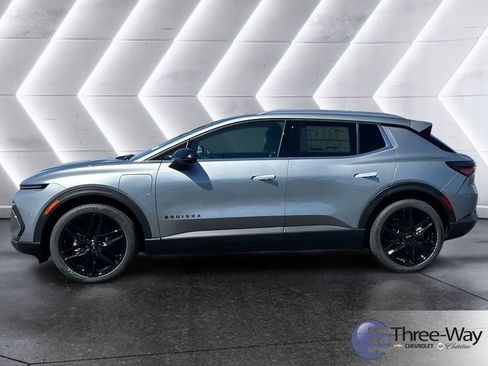 New 2026 Chevrolet Equinox EV LT w/ LPO, Blackout Package FWD image 2