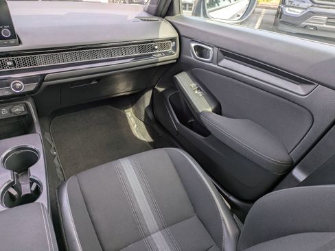 Used 2023 Honda Civic Sport image 19