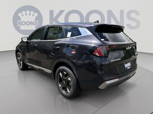 New 2026 Kia Sportage LX w/ LX Convenience Package AWD/4WD image 8