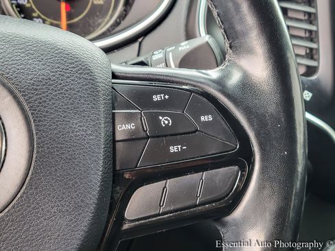 Used 2021 Jeep Cherokee Latitude Plus image 14