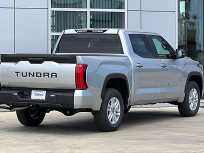 New 2026 Toyota Tundra SR5 w/ SR5 Premium Package