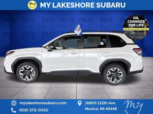 Certified 2025 Subaru Forester Premium AWD/4WD image 8