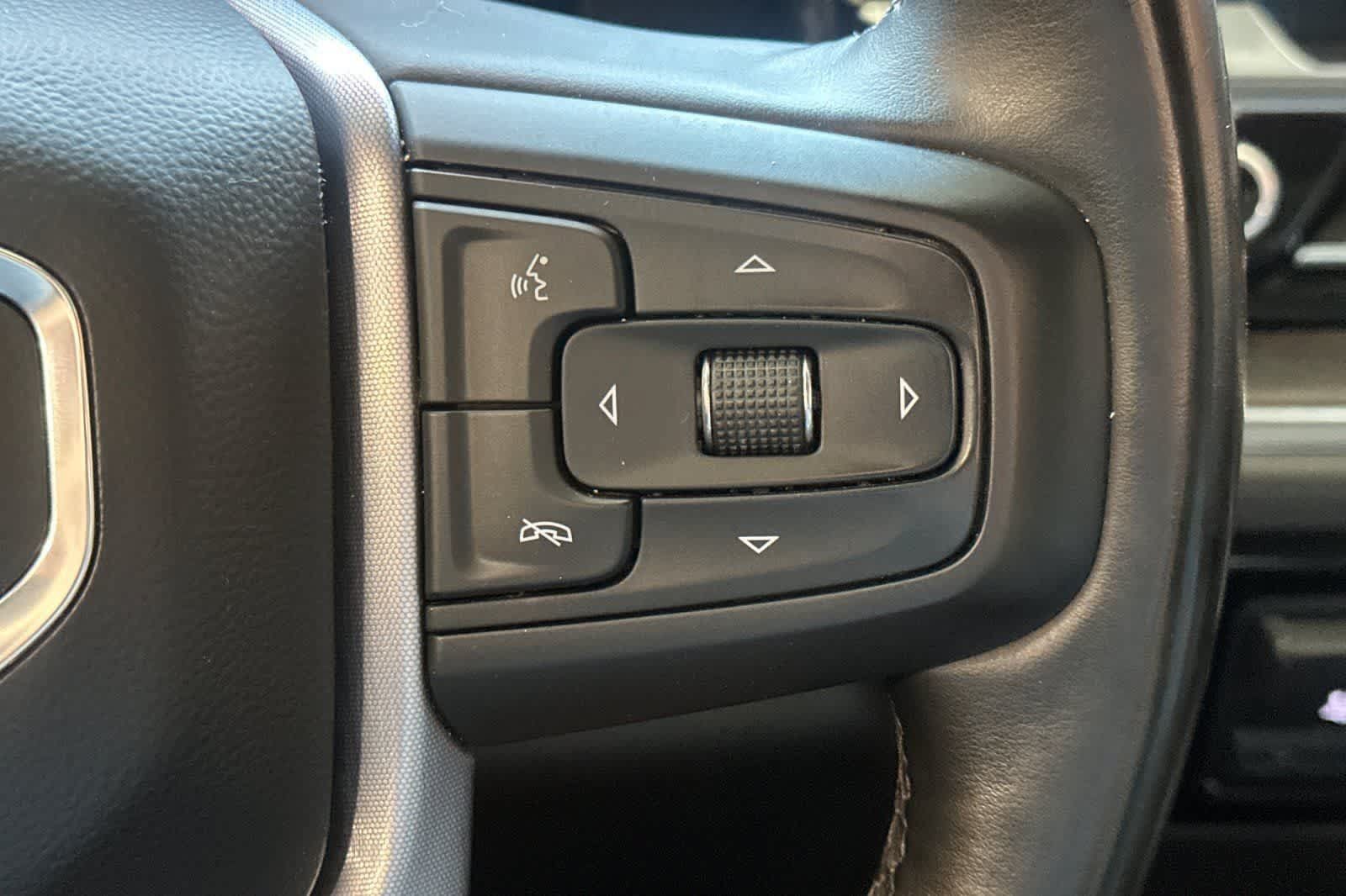 Used 2025 GMC Sierra 1500 SLT RWD image 28