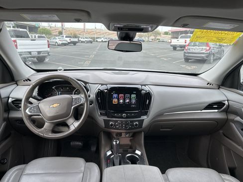 Used 2019 Chevrolet Traverse LT w/ LT Premium Package image 5