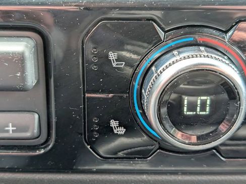 Used 2025 GMC Sierra 1500 SLT image 19