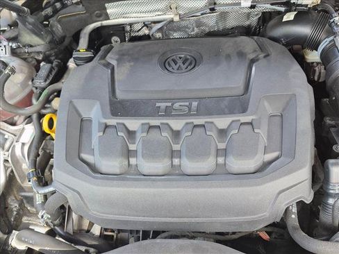 Used 2023 Volkswagen Tiguan SE R-Line FWD image 24