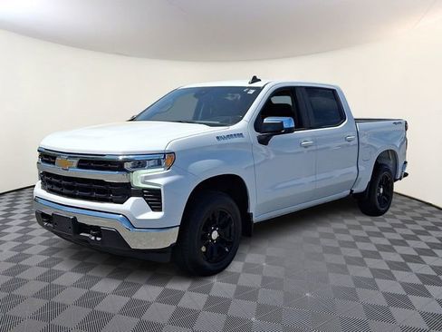 Used 2022 Chevrolet Silverado 1500 LT image 3