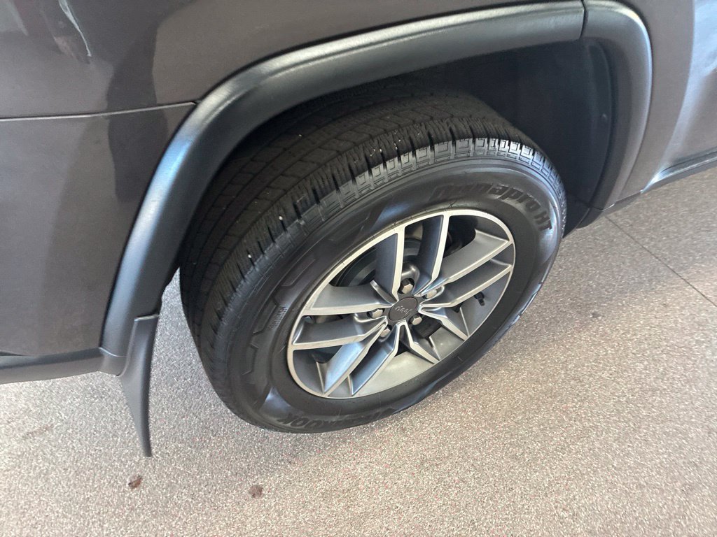 Used 2021 Jeep Grand Cherokee Limited AWD/4WD image 26