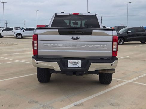 Used 2022 Ford F250 Lariat w/ Lariat Ultimate Package AWD/4WD image 4
