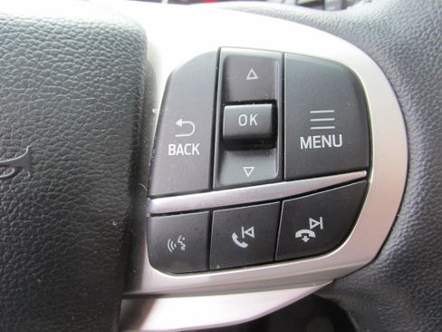 Used 2023 Ford Explorer XLT w/ Equipment Group 202A AWD/4WD image 36