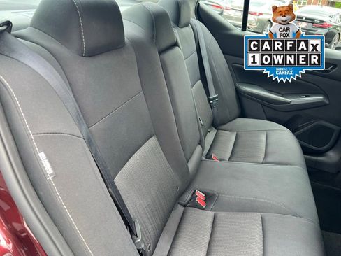 Used 2025 Nissan Altima 2.5 SV FWD image 19