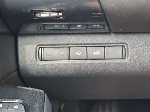 Used 2022 Nissan Pathfinder SV w/ SV Premium Package AWD/4WD image 20