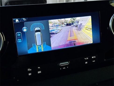 Used 2025 Mercedes-Benz Sprinter 2500 image 13