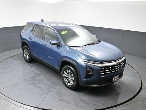 Used 2025 Chevrolet Equinox LT AWD/4WD image 43
