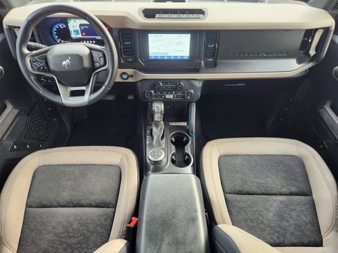 Used 2022 Ford Bronco Wildtrak AWD/4WD image 23