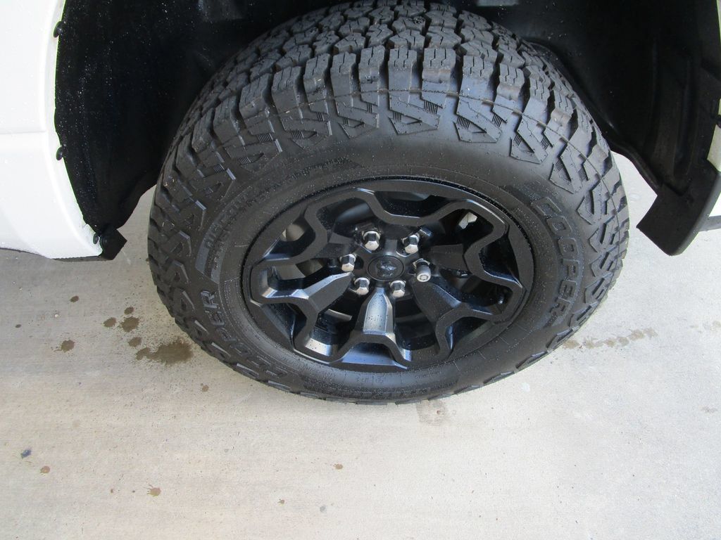 Used 2023 RAM 1500 Lone Star AWD/4WD image 12