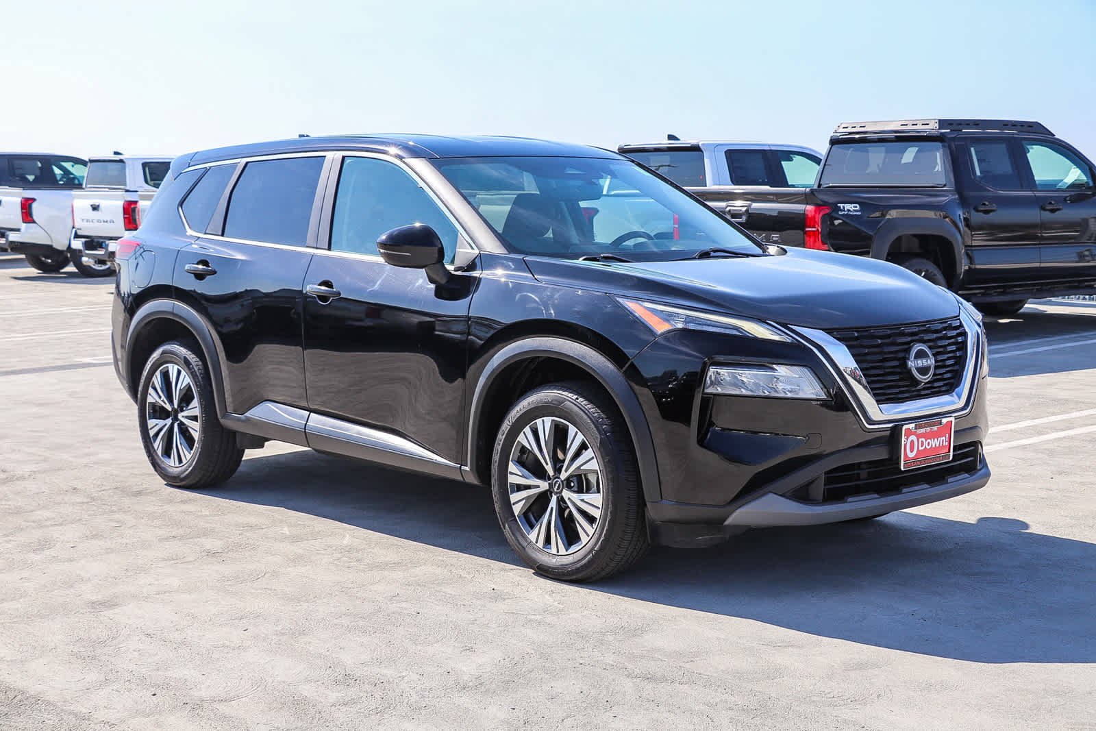Used 2022 Nissan Rogue SV AWD/4WD image 3