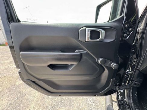 Used 2020 Jeep Wrangler Unlimited Sport AWD/4WD image 27