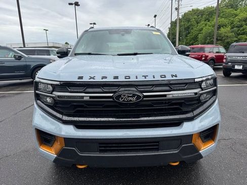 Used 2025 Ford Expedition Tremor AWD/4WD image 2